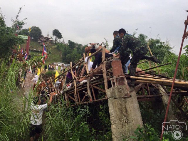 สะพานซูตองเป้ แม่ฮ่องสอน"ทรุด" ขณะทำบุญออกพรรษา  เจ็บ 6 สาหัส 1