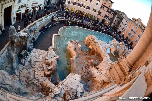 น้ำพุเทรวีในกรุงโรม เปิดให้ชมแล้ว