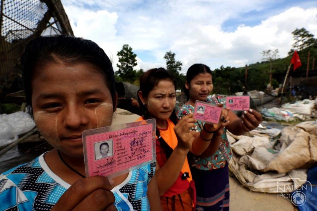 แรงงานชาวพม่าในไทย ลุ้น! อองซานชนะเลือกตั้ง