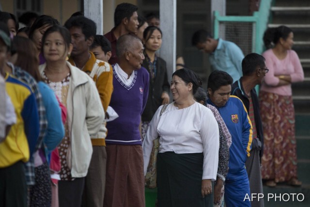ภาพชุดนาทีประวัติศาสตร์ ...เลือกตั้งพม่า