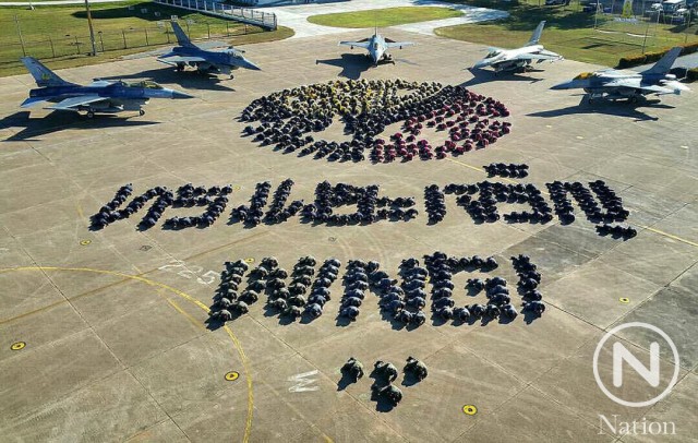 กองบิน 1 แปรอักษร"ภปร"เฉลิมพระเกียรติพระบาทสมเด็จพระเจ้าอยู่หัว