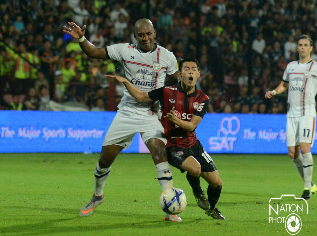 "สุพรรณฯ"ตายยาก! กด 2 ลูกรวดไล่เจ๊า "เมืองทองฯ" 2-2
