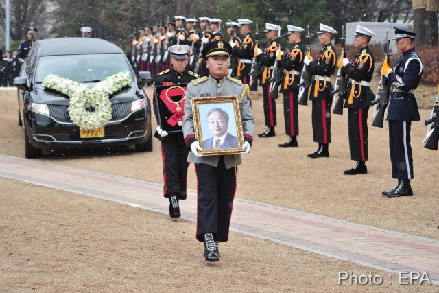จัดยิ่งใหญ่...พิธีศพ "อดีตผู้นำเกาหลีใต้"