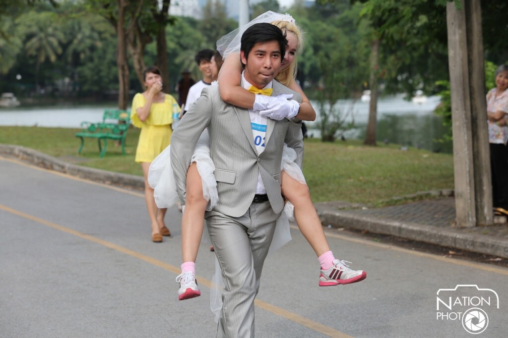 100 คู่รัก...ร่วม "วิ่งเพื่อรัก พิชิตงานแต่งในฝัน" 100 คู่รัก...ร่วม "วิ่งเพื่อรัก พิชิตงานแต่งในฝัน"