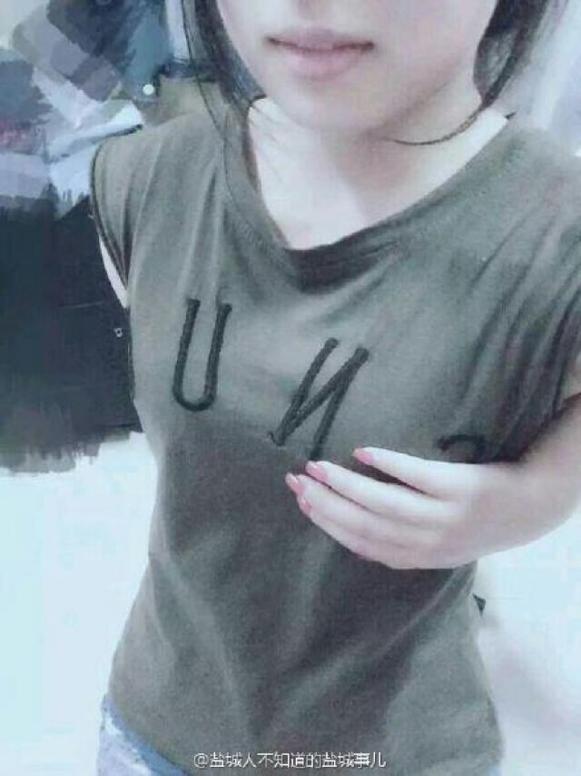 เทรนด์ใหม่สาวจีน“อ้อมมือไปข้างหลังแตะหน้าอก”โชว์สุขภาพดี