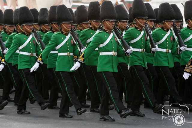 ภาพชุด พิธีถวายสัตย์ปฏิญาณตนและสวนสนามของทหารรักษาพระองค์