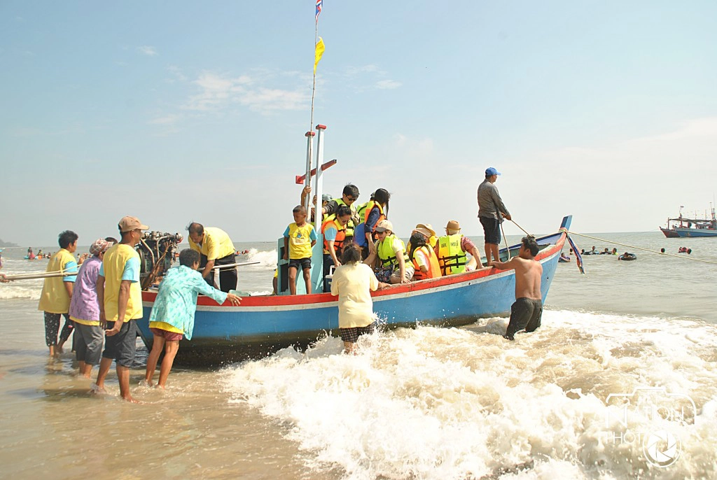 “โบ๊ทฟอร์แด๊ด” ชาวประมงหาดเจ้าสำราญเปิด "นั่งเรือชมวาฬวาบรูด้า"ฟรี!