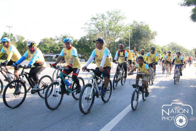 880 นักปั่น! ร่วมกิจกรรม"ปั่นเพื่อพ่อ" เทิดพระเกียรติในหลวง