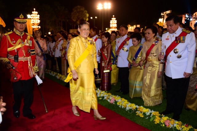 รัฐบาลจัดงานสโมสรสันนิบาตเฉลิมพระเกียรติพระบาทสมเด็จพระเจ้าอยู่หัว