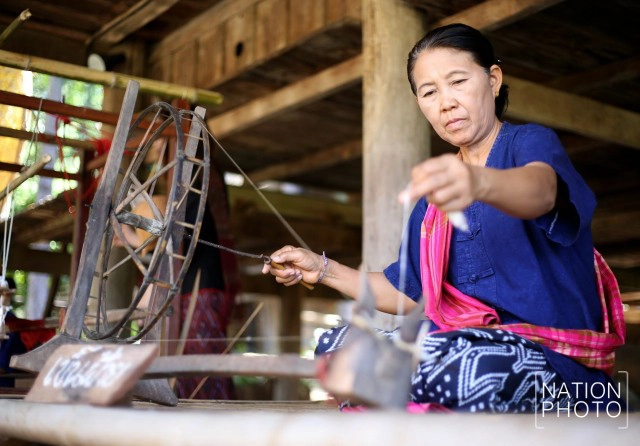 ตระการตา! วัฒนธรรมอีสานท้องถิ่นในกิจกรรม "จิม ทอมป์สัน ฟาร์มทัวร์ 2558  มังมูน บุญข้าว"