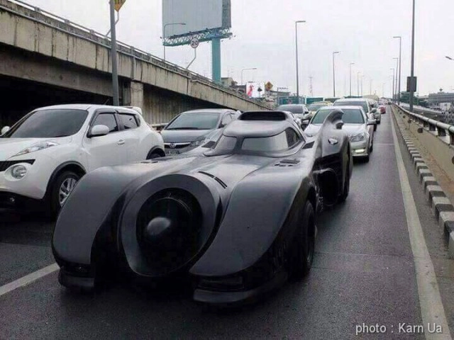 BatMan โผล่กรุง! ก่อนโดนซิว"ไม่มีใบขับขี่-ทะเบียนรถ"