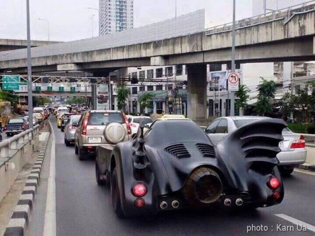 BatMan โผล่กรุง! ก่อนโดนซิว"ไม่มีใบขับขี่-ทะเบียนรถ"