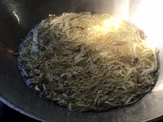 Cooking is Fun : เห็ดสวรรค์ กินกับข้าวหรือกินเล่นๆก็อร่อย
