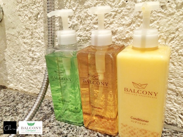 Chic-in : Balcony Courtyard Service Apartments ศรีราชา