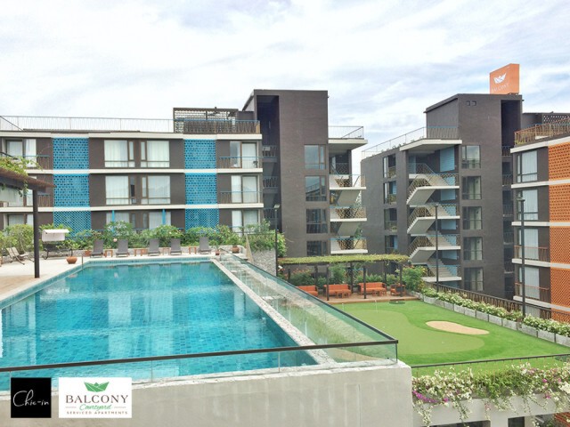 Chic-in : Balcony Courtyard Service Apartments ศรีราชา