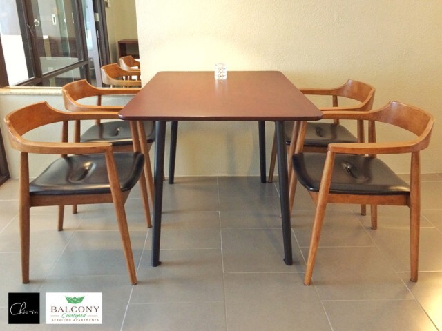 Chic-in : Balcony Courtyard Service Apartments ศรีราชา