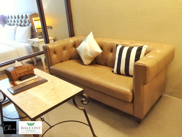 Chic-in : Balcony Courtyard Service Apartments ศรีราชา