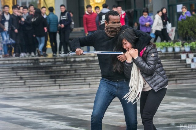 จีน จัดเต็ม! ซ้อมรับมือก่อการร้าย ที่มหาวิทยาลัย