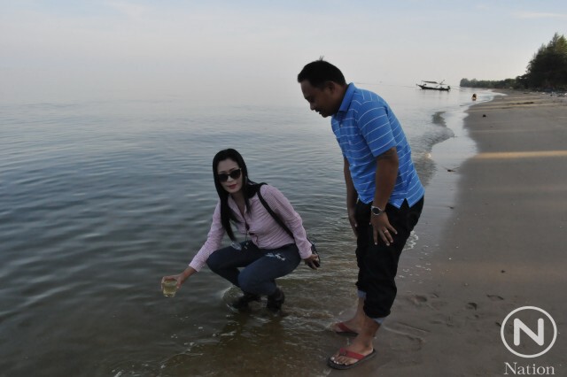 เกิดปรากฎการณ์ขี้ปลาวาฬ ณ ชายหาดทะเลชุมพร