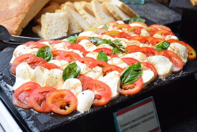 อร่อยปักหมุด : Grand Weekend Buffet @ The Glass House, Eastin Grand สาทร