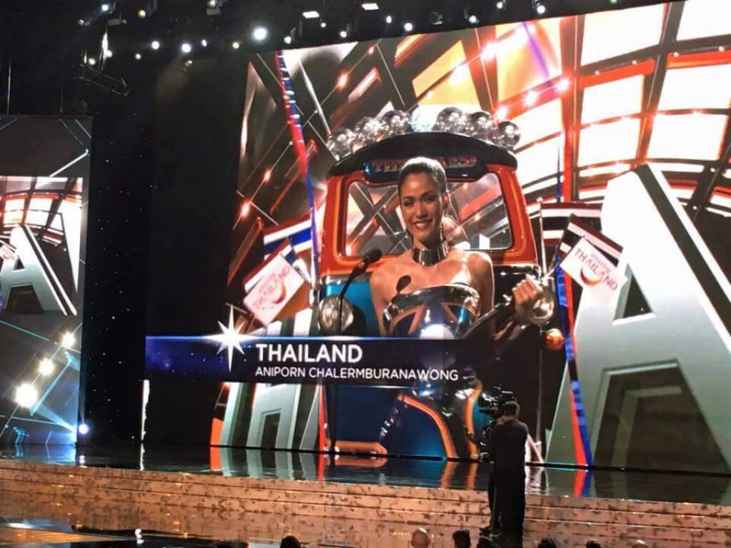 ลุ้นระทึก! วินาทีน้องแนท ผ่านเข้ารอบ 15 คนสุดท้าย Miss Universe 2015 ลุ้นระทึก! วินาทีน้องแนท ผ่านเข้ารอบ 15 คนสุดท้าย Miss Universe 2015
