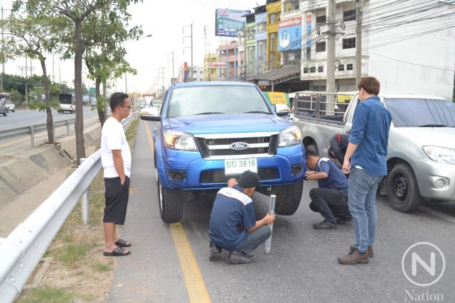 ปิคอัพล้อหลุด กลิ้งชนจักรยานเจ็บ