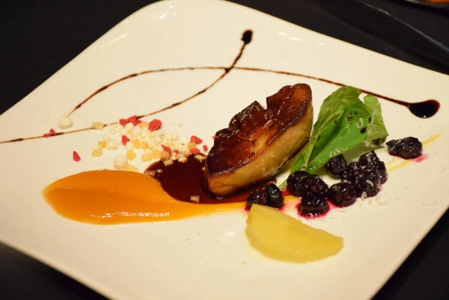 อร่อยปักหมุด : Medinii โรงแรม @ Continent ร้านอาหารแนะนำทำเลดี สำหรับเทศกาลแห่งความสุขนี้