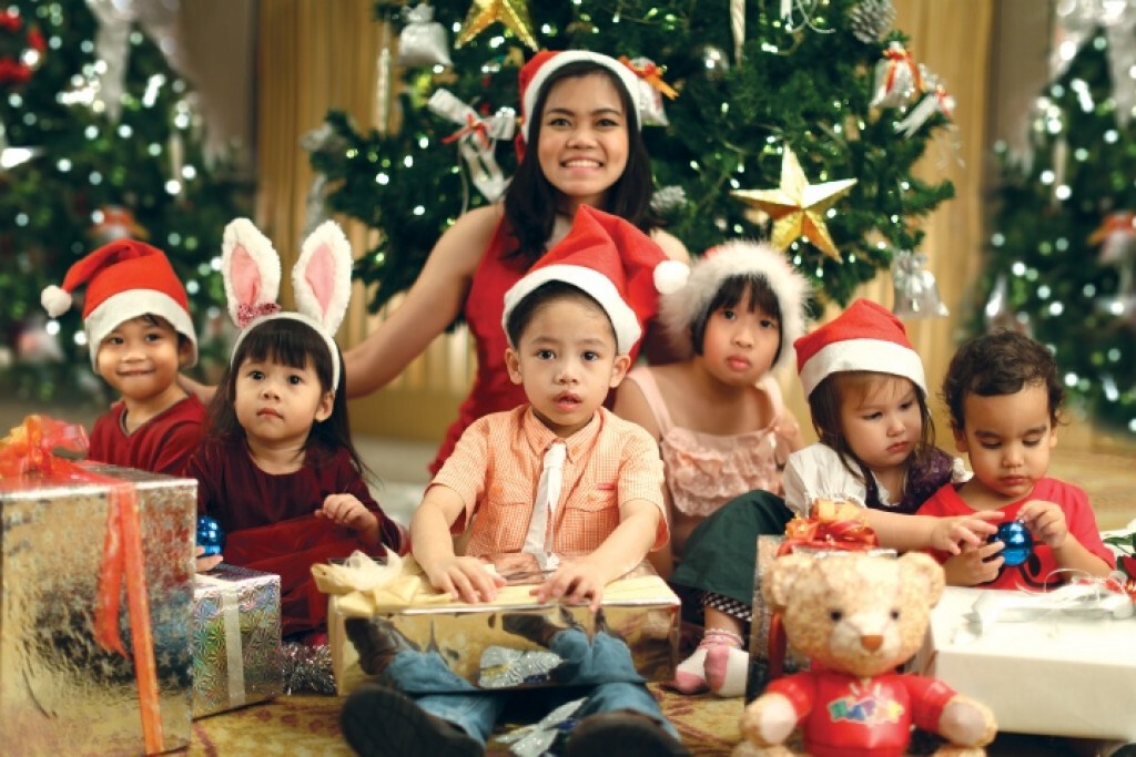 ฉลองคริสต์มาส - ปีใหม่ ด้วยอาหารมื้อพิเศษบรรยากาศรื่นรมย์ริมน้ำ ณ โรงแรมแชงกรี-ลา กรุงเทพฯ