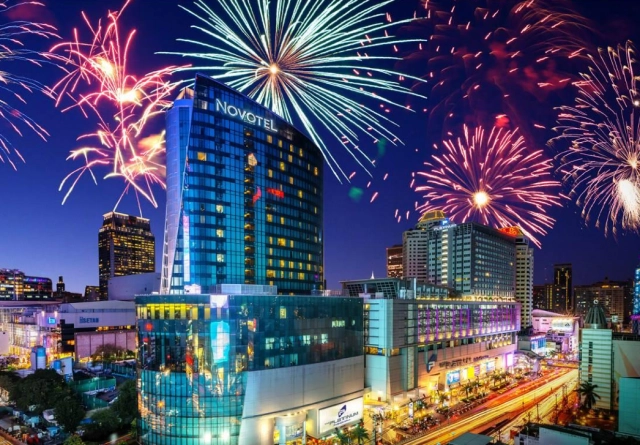 อร่อยปักหมุด : ปาร์ตี้คริสมาสต์ ลุ้นของรางวัล ที่โรงแรมโนโวเทล กรุงเทพ แพลทินัม ประตูน้ำ