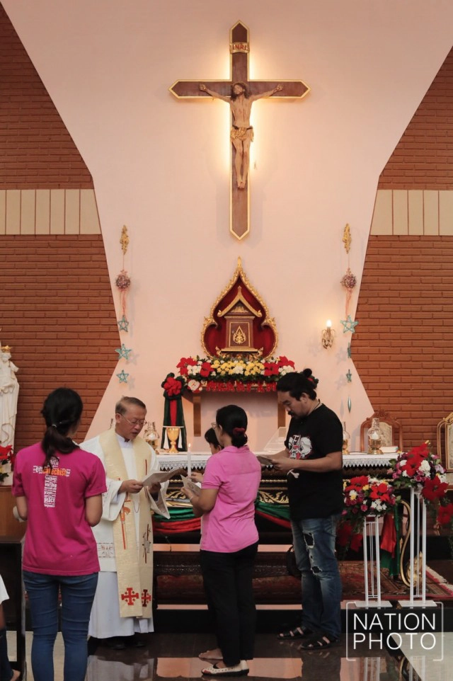 ยะลาคึกคัก! พี่น้องชาวคาทอลิกเฉลิมฉลองในคืน"วันคริสต์มาสอีฟ"