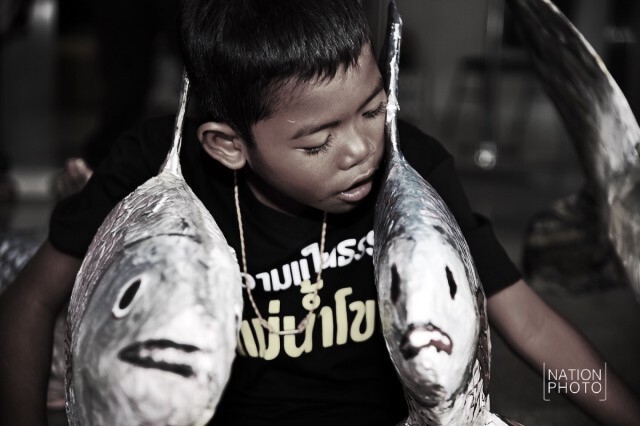 ชาวบ้าน 8 จ.ริมน้ำโขง  แสดงออกเชิงสัญลักษณ์ไม่เห็นด้วยกรณียกฟ้องคดีเขื่อน"ไซยะบุรี"