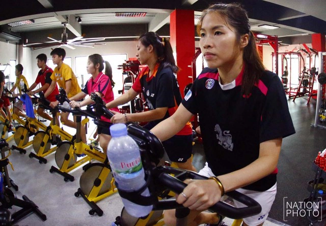 น้องเมย์เสริมแกร่ง..."ยกน้ำหนัก-ปั่นจักรยาน"