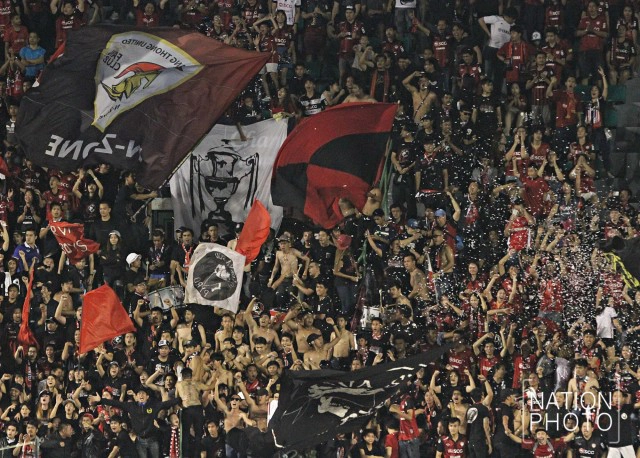 ภาพชุด บุรีรัมย์  ชนะ เมืองทอง 3-1  คว้าแชมป์เอฟเอคัพ