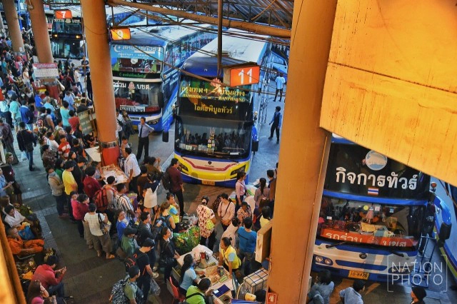 สถานีขนส่งจตุจักรยังแน่น คนแห่ออกต่างจังหวัด