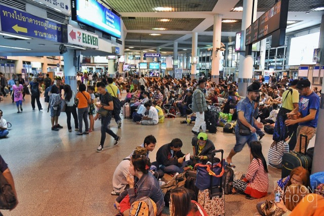 สถานีขนส่งจตุจักรยังแน่น คนแห่ออกต่างจังหวัด