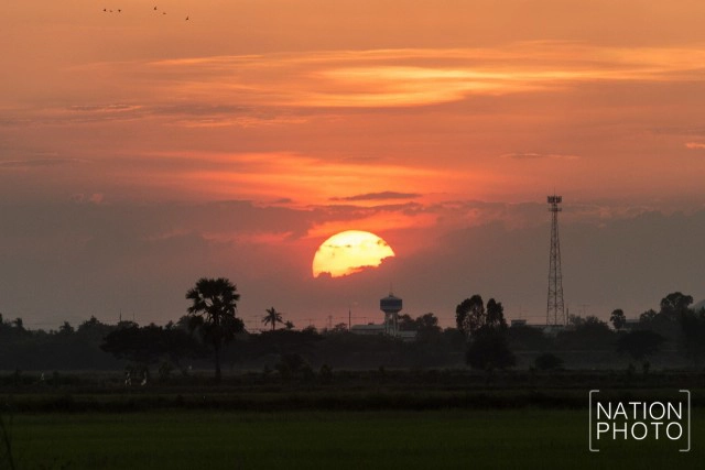 ภาพชุด แสงอัสดงสุดท้ายแห่งปี 2558