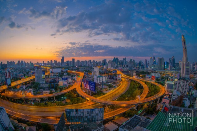 ภาพชุด แสงอรุณแรกแห่งปี 2559 ณ เมืองหลวงแห่งสยาม
