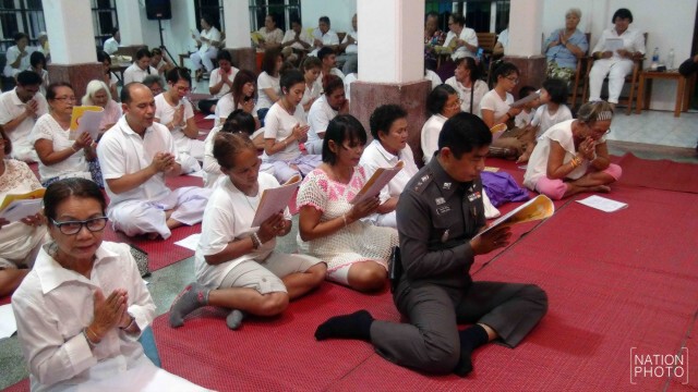 วัดไทรงามสงขลาจัดพิธีสวดมนต์ข้ามปี “เริ่มต้นดี ชีวิตดี”ส่งท้ายปีเก่า ต้อนรับปีใหม่ 2559