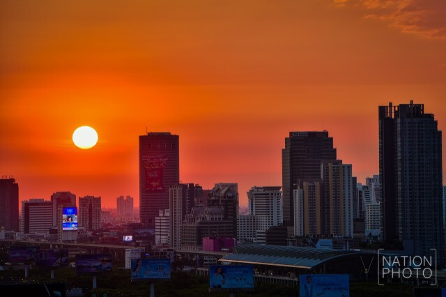 ภาพชุด แสงอรุณแรกแห่งปี 2559 ณ เมืองหลวงแห่งสยาม