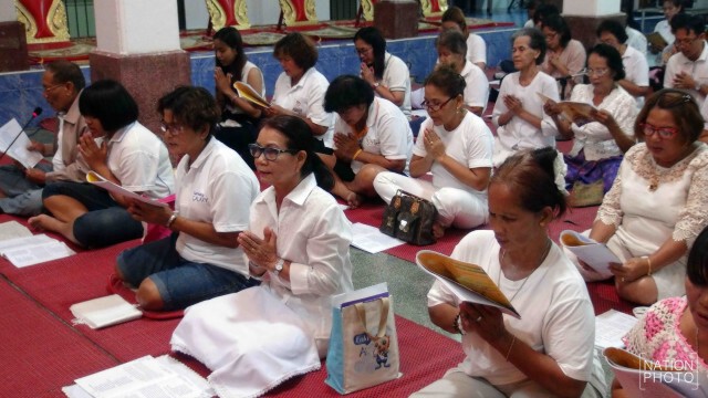 วัดไทรงามสงขลาจัดพิธีสวดมนต์ข้ามปี “เริ่มต้นดี ชีวิตดี”ส่งท้ายปีเก่า ต้อนรับปีใหม่ 2559