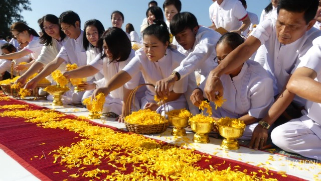 วัดพระธรรมกายยุติ! เดินธุดงค์ในเมือง