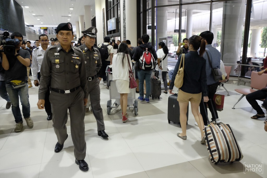 ผบช.น.ตรวจสนามบินดอนเมืองและการจราจรบนถนนวิภาวดีฯ ขาเข้า ผบช.น.ตรวจสนามบินดอนเมืองและการจราจรบนถนนวิภาวดีฯ ขาเข้า