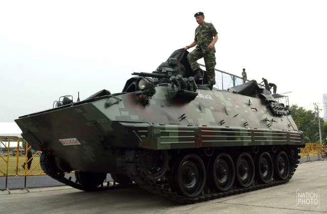 มาแล้ว! กองทัพบกขน "ยุทโธปกรณ์" ครบครัน เตรียมงานวันเด็ก59