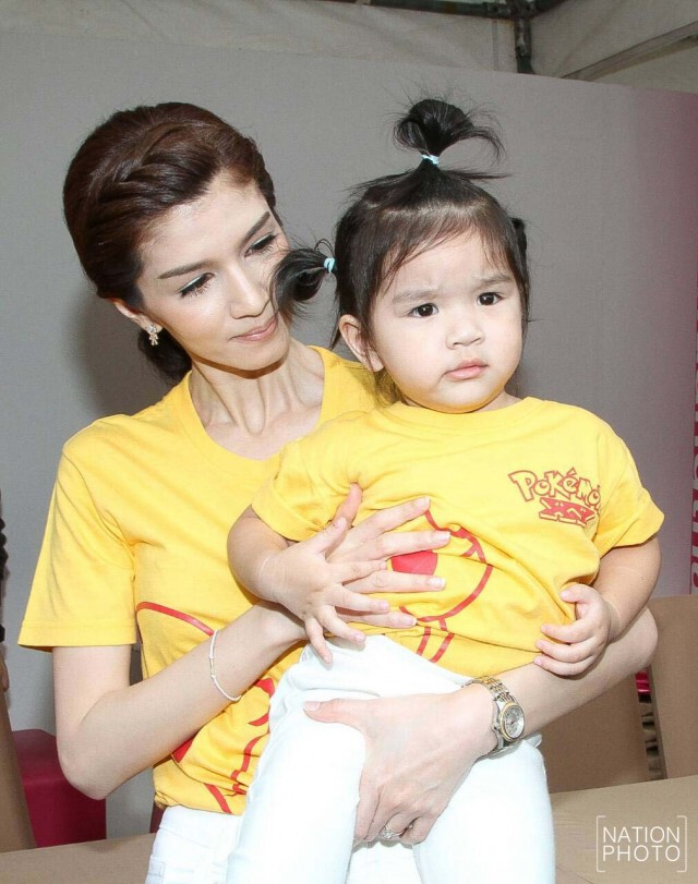 ภาพชุด "โบว์"พา"น้องมะลิ" ร่วมเปิดงาน Pokemo Day Pikachu Dance Party 2516