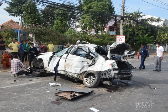 รถเก๋งBMWชนฟอร์จูนเนอร์ ดับ 1 บาดเจ็บ 4