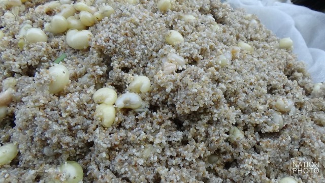 พลิกโอกาส รายได้งาม ไข่มดเริ่มออกชุกชาวบ้านแห่ขายอื้อตลาดสด