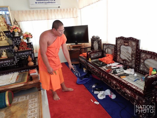ตีนแมวย่องเบา!เข้าวัดดังอ่างทองฉกโน๊ต 5 ผู้ช่วยเจ้าอาวาส