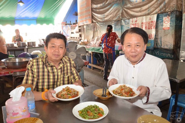 พ่อเมืองน้ำดำซดส้มตำ เคลียร์ทุกประเด็น ย้ำ"ปลาร้ากาฬสินธุ์"กินได้ปลอดภัย