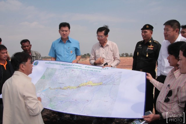 ใช้บ่อดินยักษ์ทำแก้มลิงแก้ภัยแล้ง