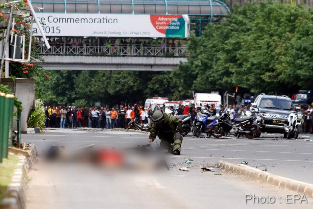 นาทีระทึก "เหตุโจมตี-ปะทะ"  กลางกรุงจาการ์ตา